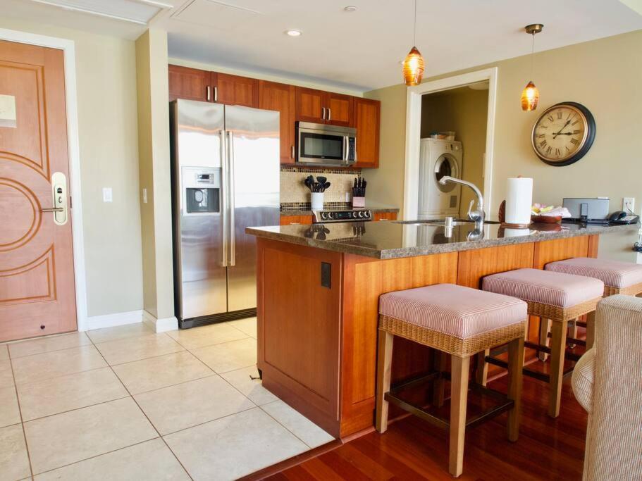 Ocean View One Bedroom At Honua Kai!! Lahaina Kültér fotó