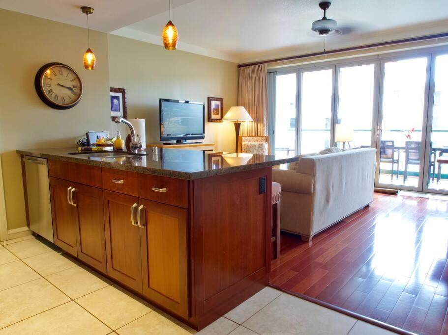 Ocean View One Bedroom At Honua Kai!! Lahaina Kültér fotó
